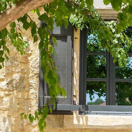 Villa Aiolia Kondoyenadha Bagian luar foto