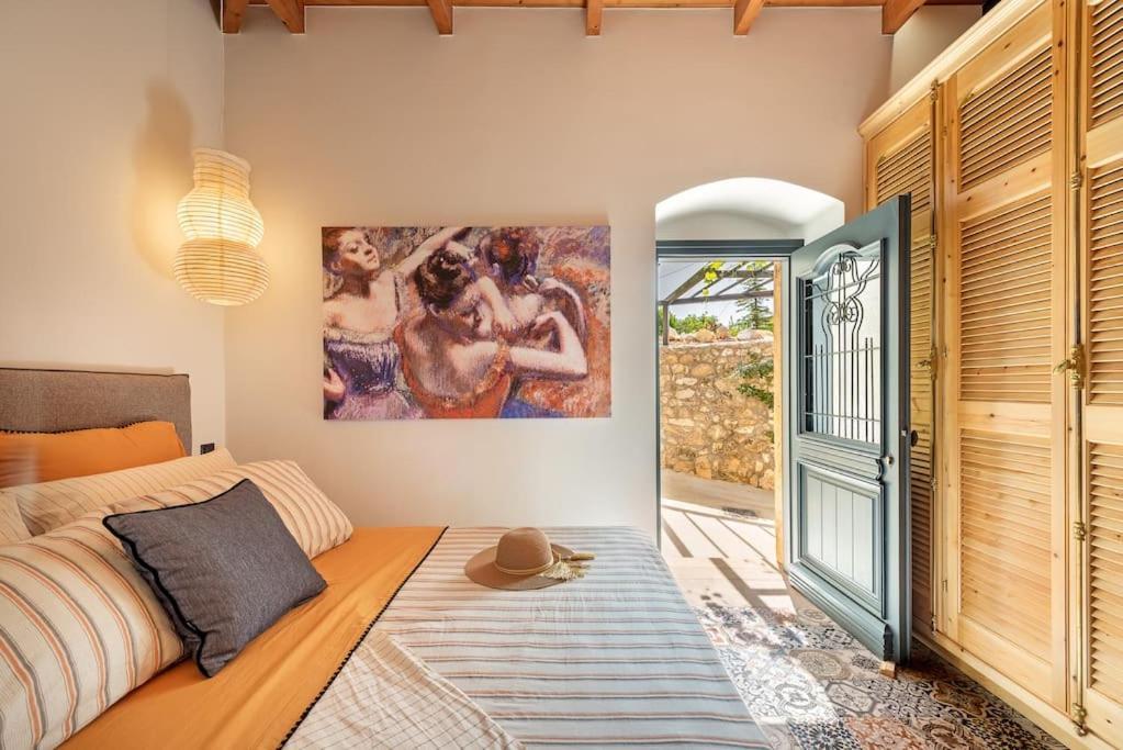 Villa Aiolia Kondoyenadha Bagian luar foto