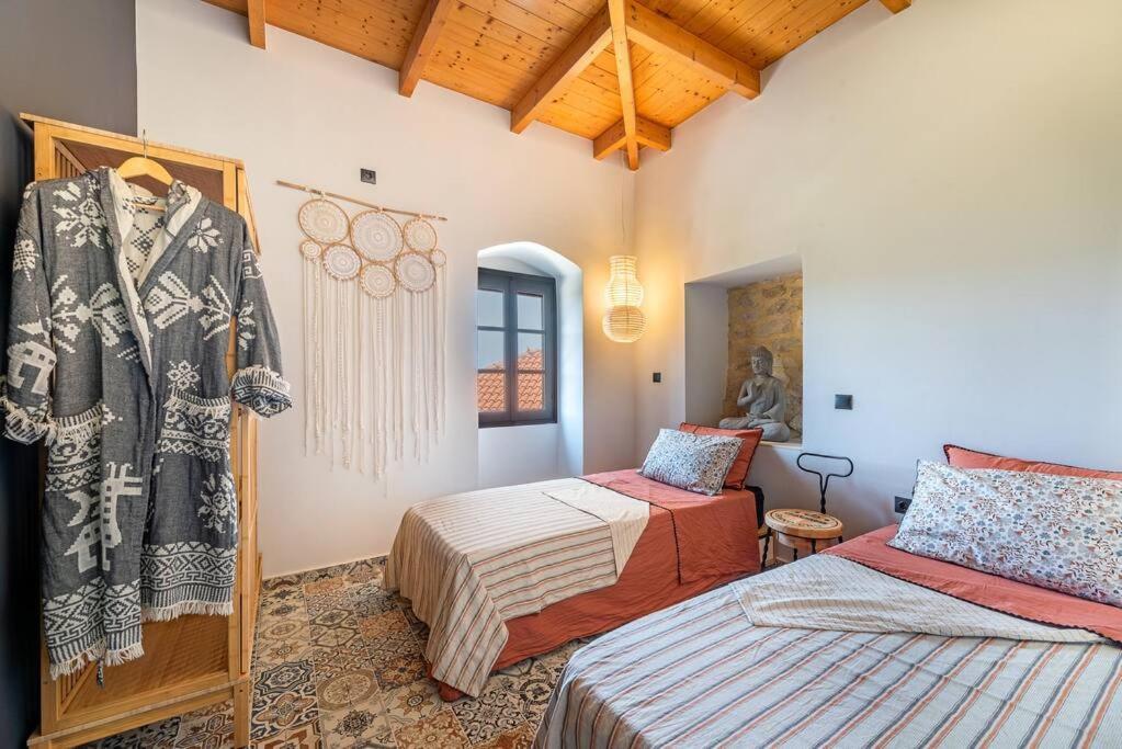 Villa Aiolia Kondoyenadha Bagian luar foto