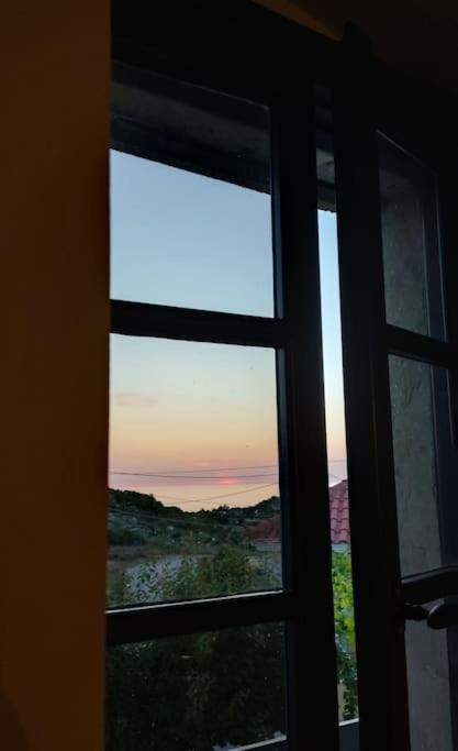 Villa Aiolia Kondoyenadha Bagian luar foto